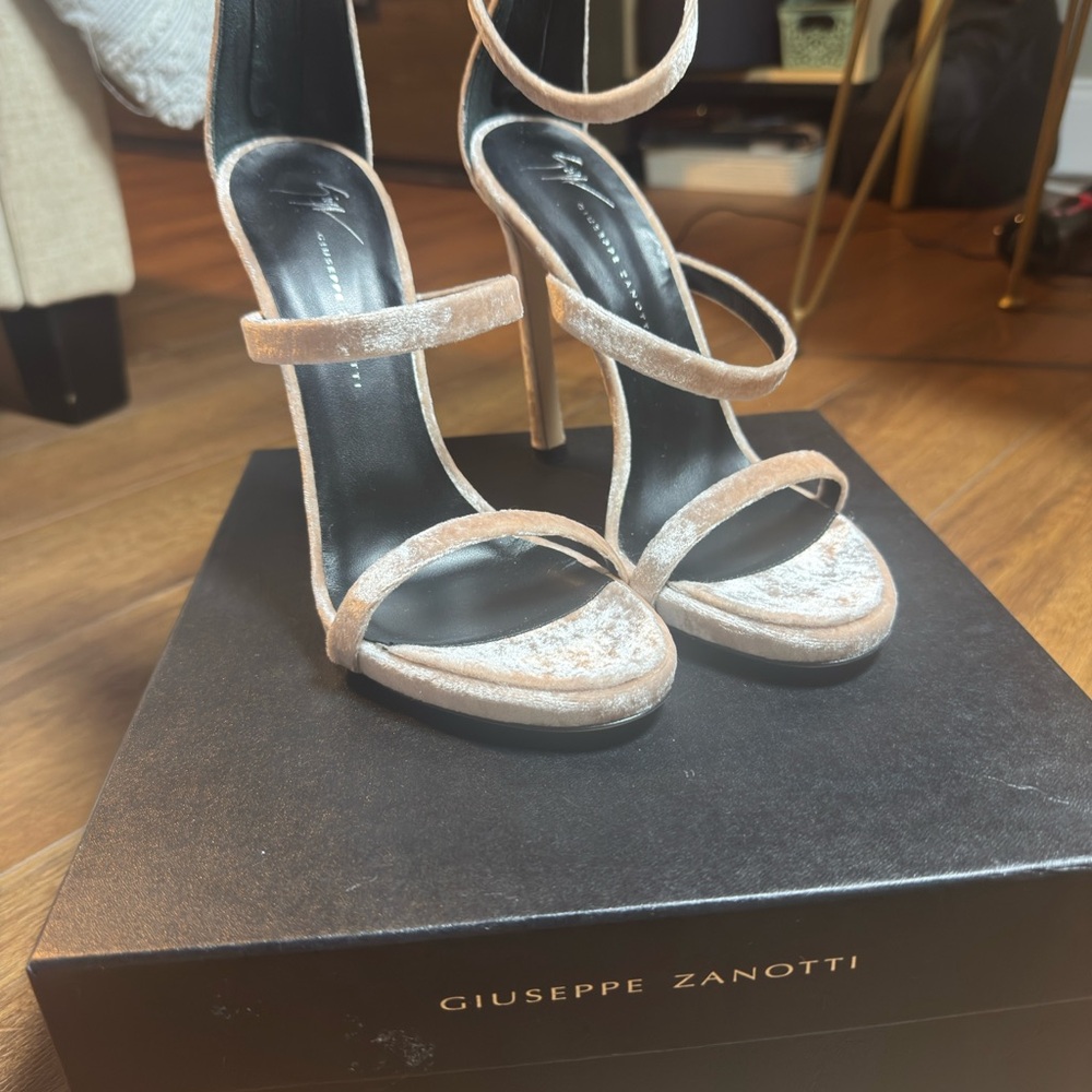 Giuseppe Zanotti CIPRIA Velvet Strappy Heels - Light Pink - Picture 7 of 9